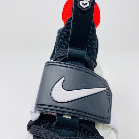 Nike Lebron XV Prime Diamond Turf Deion Sanders - Picture 8 of 8